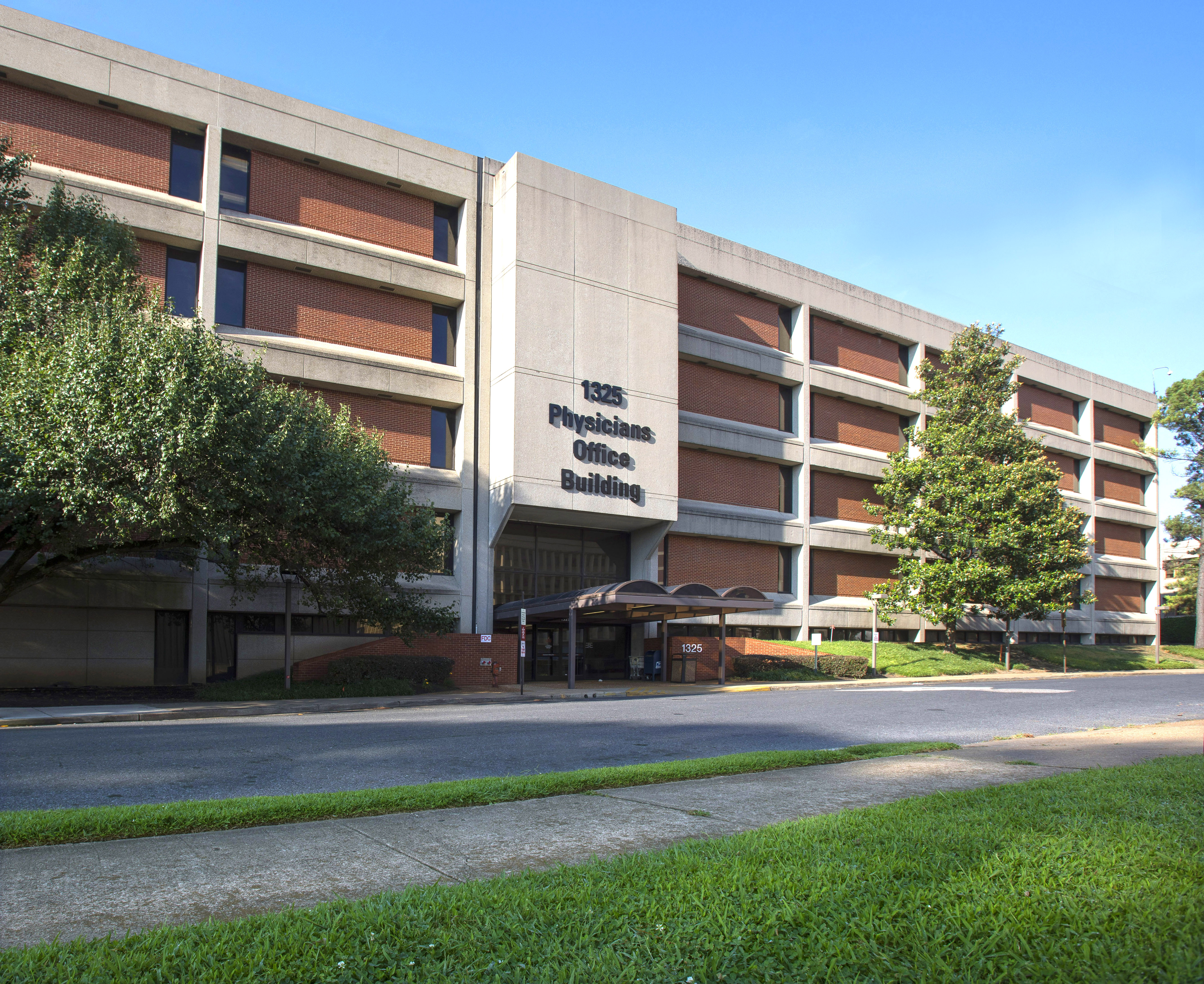 1325 Eastmorland